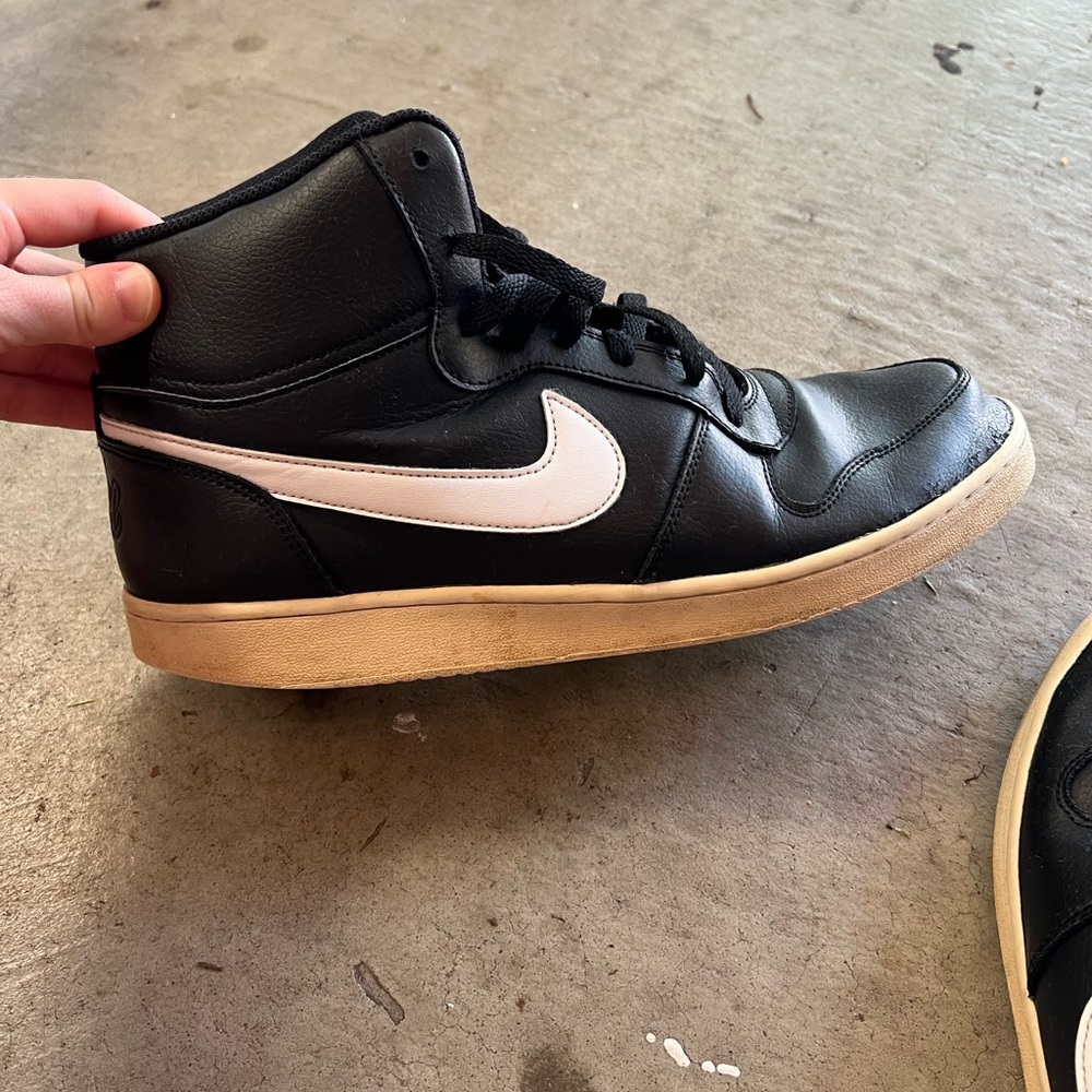 Mens black Nike high dunk size 11